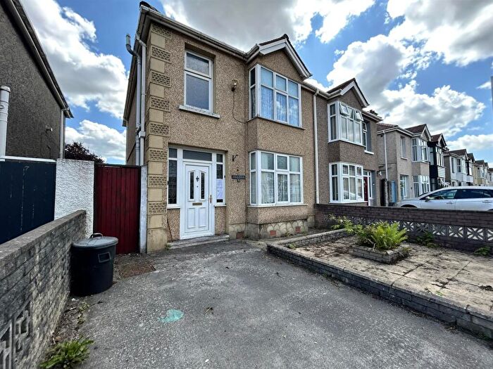 3 Bedroom Semi-Detached House For Sale In Brettenham Street, Llanelli, SA15