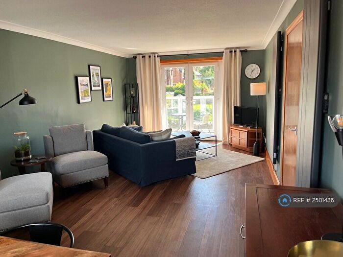 3 Bedroom Flat To Rent In Grant Court, Dumfries, DG1