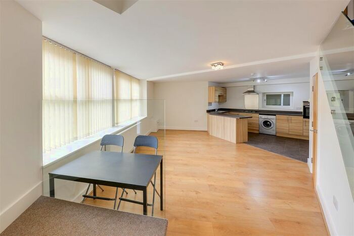 2 Bedroom Flat To Rent In Millar Barn Lane, Waterfoot, Rossendale, BB4