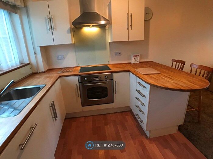 1 Bedroom Terraced House To Rent In Englefield Green, Englefield Green, TW20