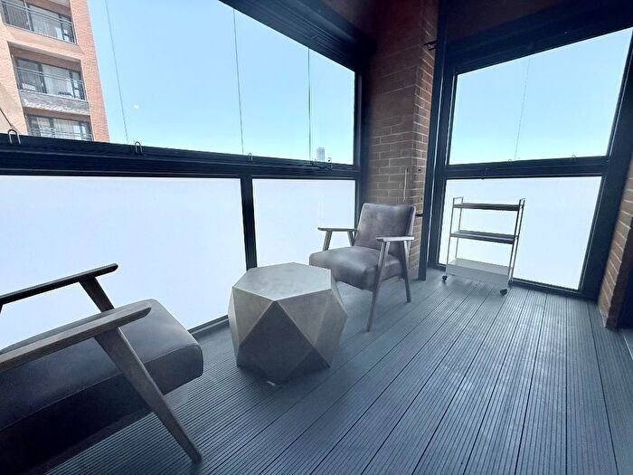 1 Bedroom Flat To Rent In Tabbard Apartments, East Acton, London, W3
