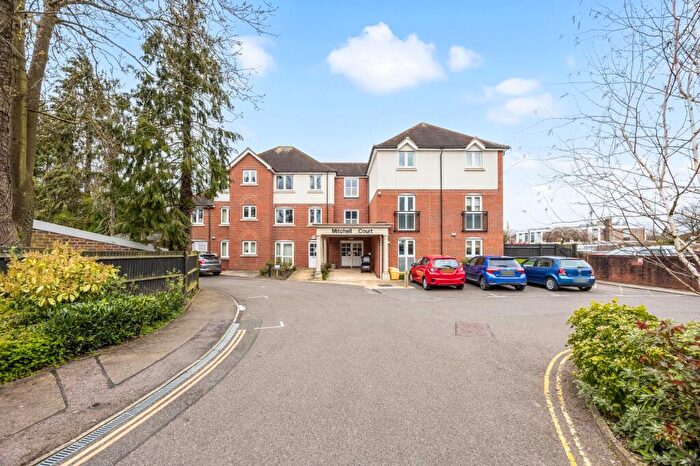 1 Bedroom Flat For Sale In Massetts Road, Mitchell Court, RH6