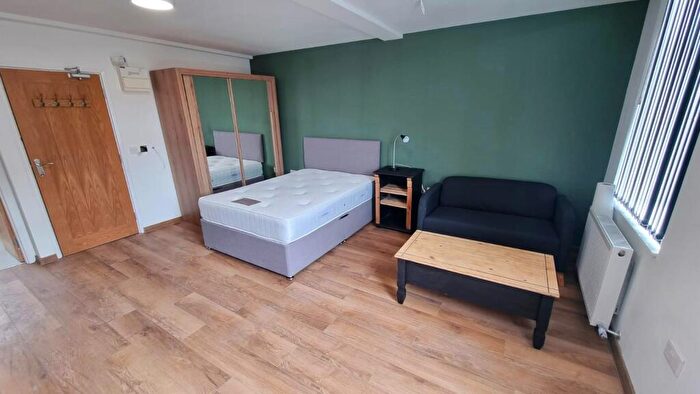 1 Bedroom Private Hall To Rent In Studio, A Brock Street, LA1