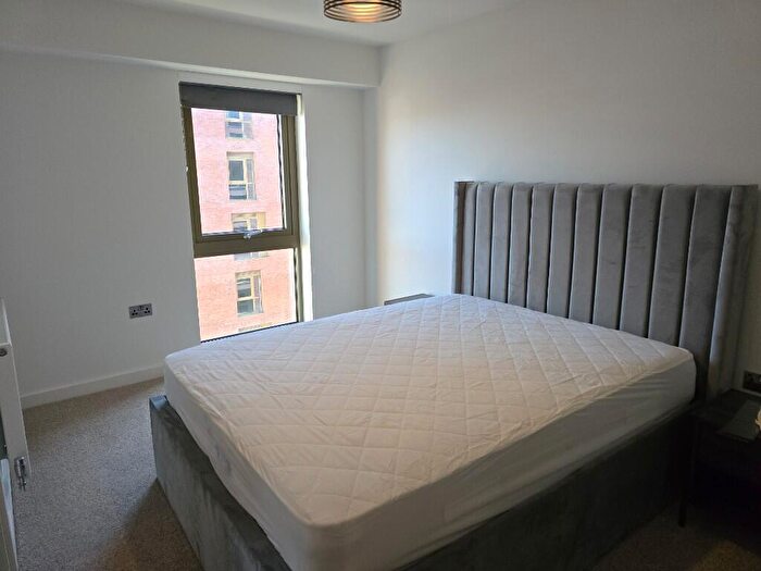 2 Bedroom Apartment To Rent In Weldale Street, Reading, Berkshire, RG1
