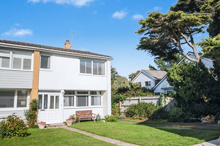 3 Bedroom End Terrace House For Sale In Holly Gardens, Milford-On-Sea, SO41