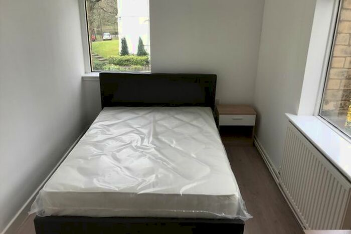 2 Bedroom Flat To Rent In 5 Linnet Mansion, Linnet Lane, Liverpool L17