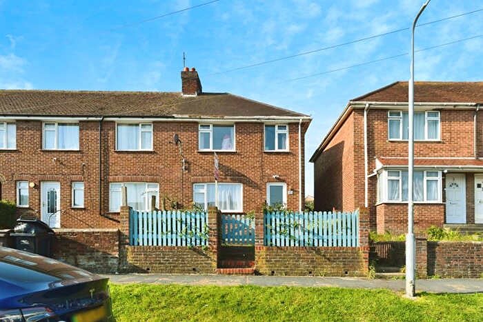 3 Bedroom End Terrace House For Sale In The Rose Walk, Newhaven, BN9