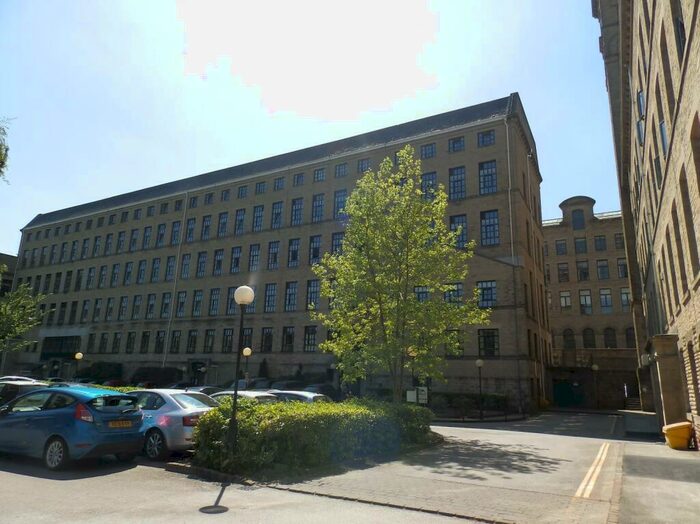 2 Bedroom Flat To Rent In Riverside Court, Victoria Road, Saltaire, Shipley, BD18