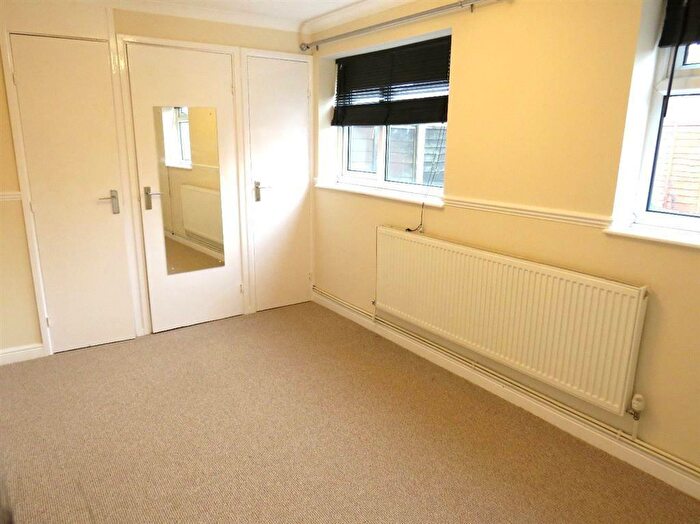1 Bedroom Flat To Rent In Britannia Drive, Stretton, Burton-On-Trent, DE13