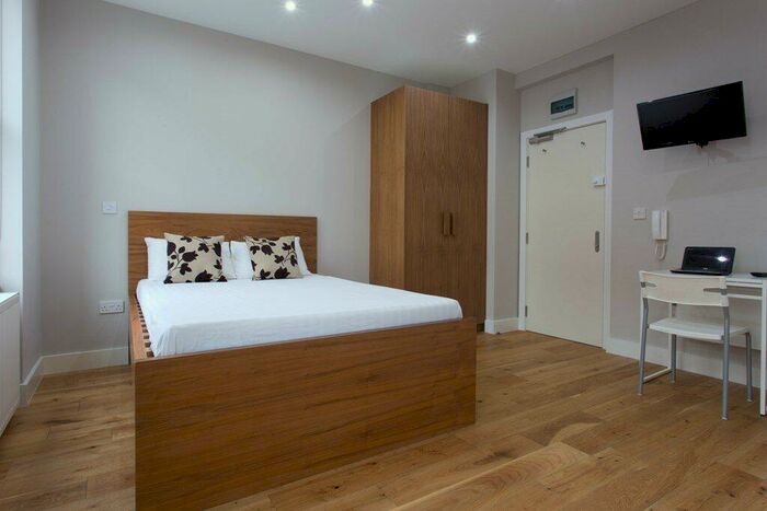 Apartment To Rent In Kentish Town Road, Camden, NW1