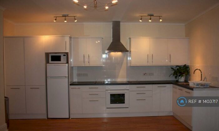 1 Bedroom Flat To Rent In Cotham Park, Bristol, BS6
