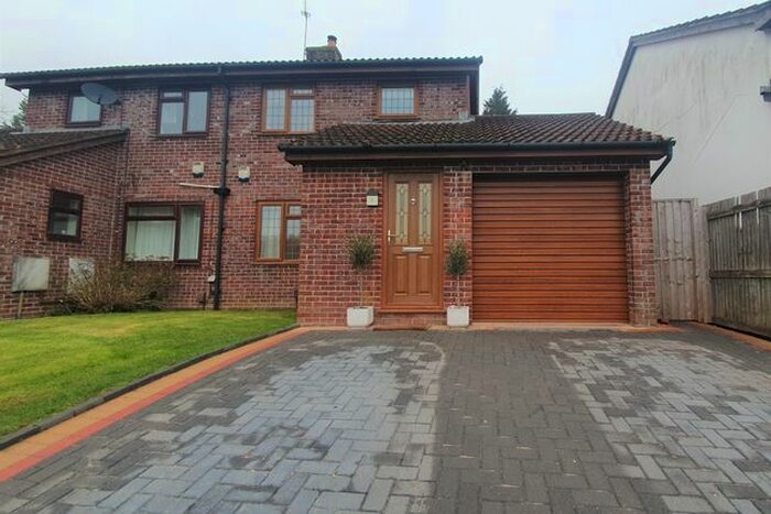 4 Bedroom Property To Rent In Rowan Close, Ogwell, Newton Abbot, TQ12