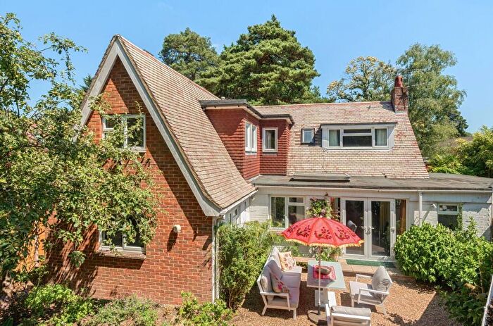4 Bedroom Detached House For Sale In Pine Road, Chandler's Ford, Eastleigh, SO53