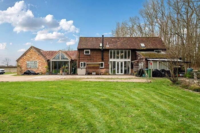 5 Bedroom Barn Conversion For Sale In Oxford Road, Oakley, Buckinghamshire, HP18