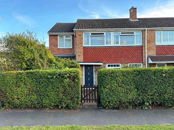 4 Bedroom End Of Terrace House For Sale In Booth Way, Little Paxton, PE19