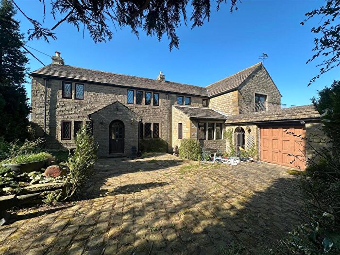 4 Bedroom Detached House For Sale In Lot One - Ing Head Farm, Thurstonland, HD4