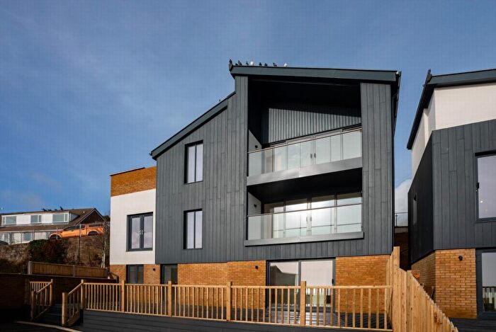 3 Bedroom Detached House For Sale In Naildown Road, Seabrook, CT21