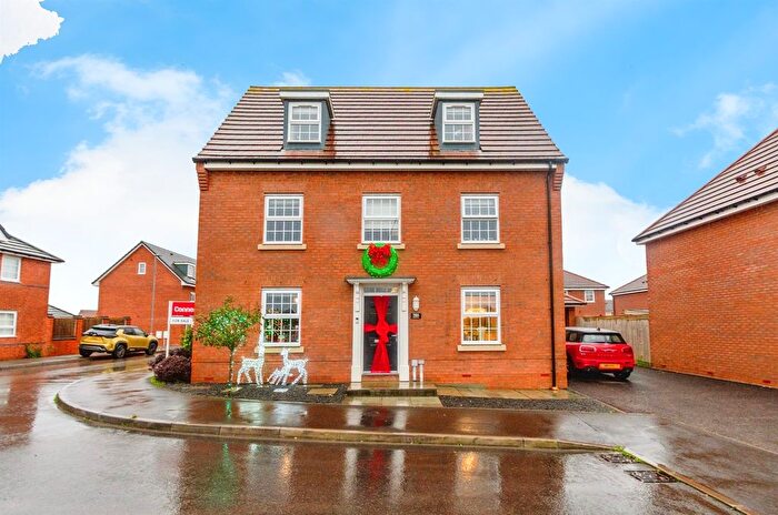 5 Bedroom Detached House For Sale In Suthard Way, Hednesford, Cannock, WS12