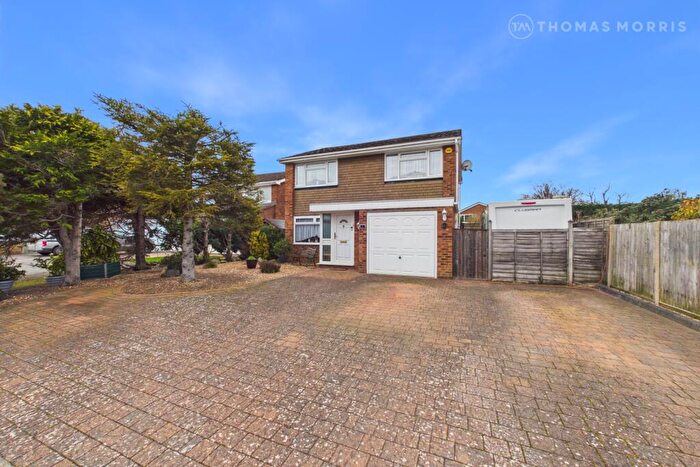 4 Bedroom Detached House For Sale In Fielding Court, Eaton Ford, St. Neots, Cambridgeshire, PE19