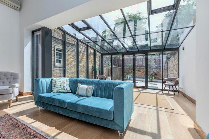 4 Bedroom Semi-Detached House To Rent In Holland Park Avenue, London, W11