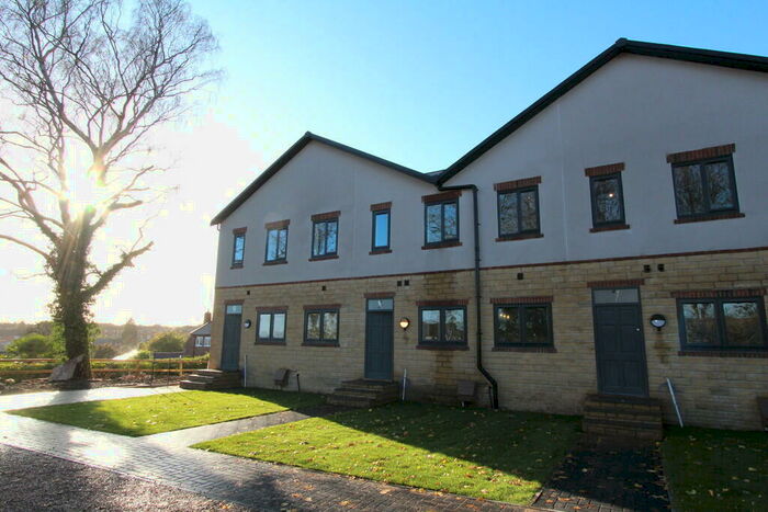 3 Bedroom Town House To Rent In Housley Manor, Housley Lane, S35