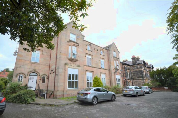 2 Bedroom Flat To Rent In Flat, - Forest RoadClaughtonWirral, CH43