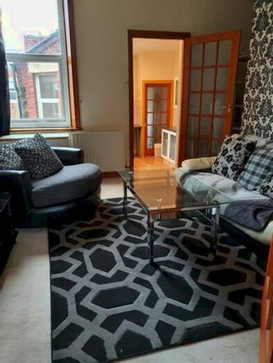 3 Bedroom Flat To Rent In Lonsdale Terrace, Jesmond, NE2