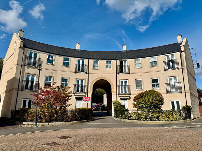 2 Bedroom Flat For Sale In Britten Road, Swindon, SN25