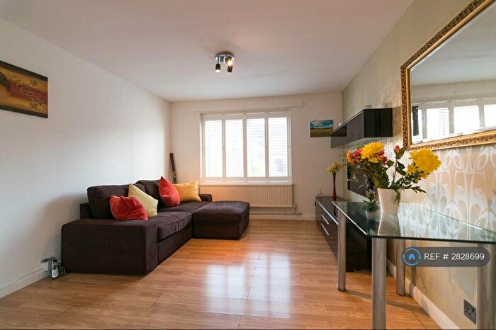 1 Bedroom Flat To Rent In Landau House, London, NW2