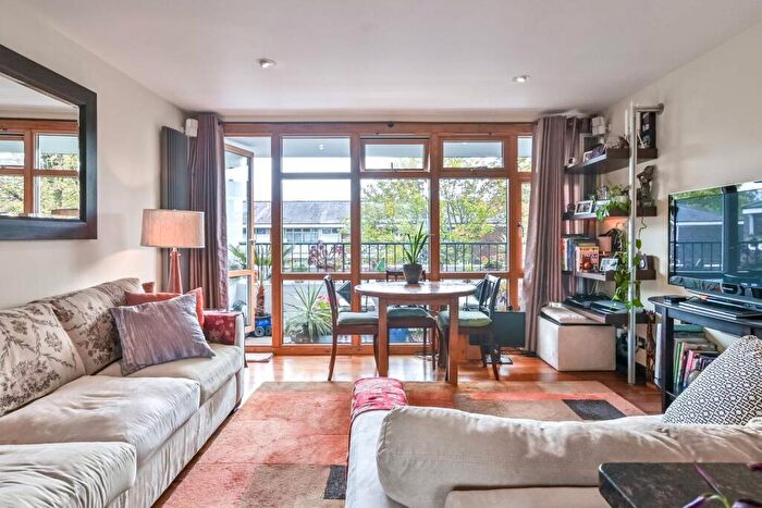 1 Bedroom Flat For Sale In Royal College Street, Camden, London, NW1