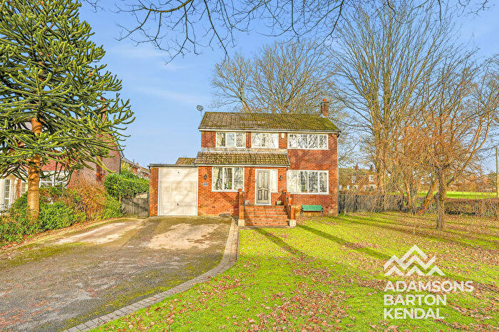 3 Bedroom Detached House For Sale In Clay Lane, Norden, OL11