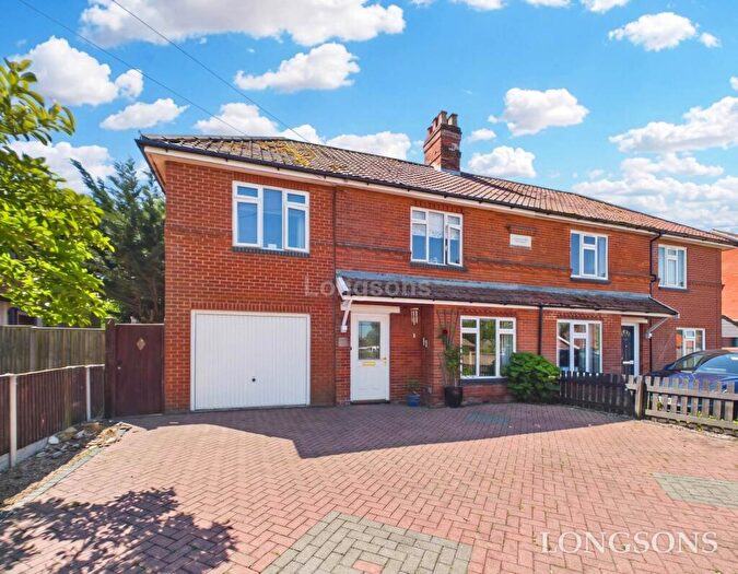 3 Bedroom Semi-Detached House For Sale In Norwich Road, Watton, IP25