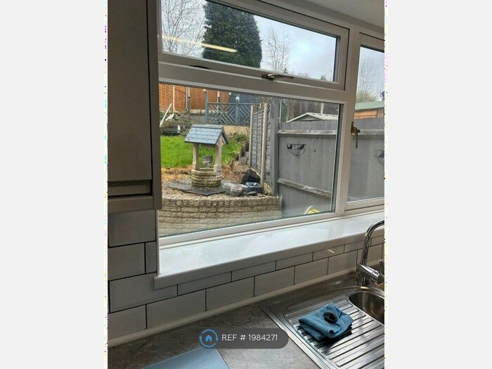 2 Bedroom Semi-Detached House To Rent In Hill Bank Road, Halesowen, B63