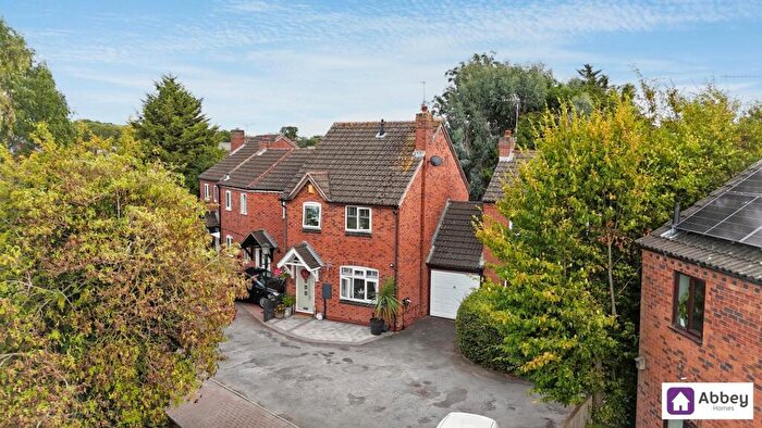 3 Bedroom Semi Detached House For Sale In Glebelands Road, Leicester, LE4