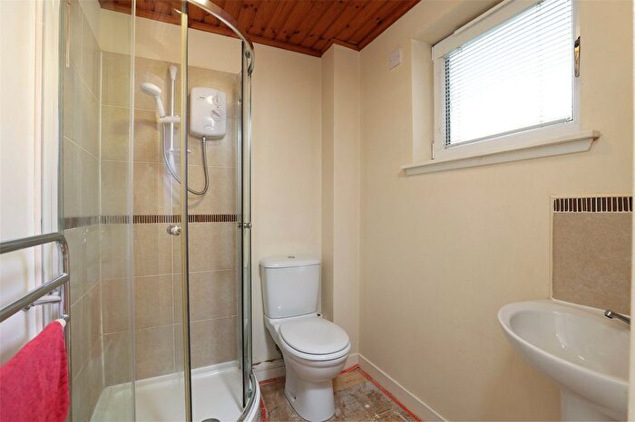 1 Bedroom Flat For Sale In Commercial Street, Perth, Perth And Kinross, PH2
