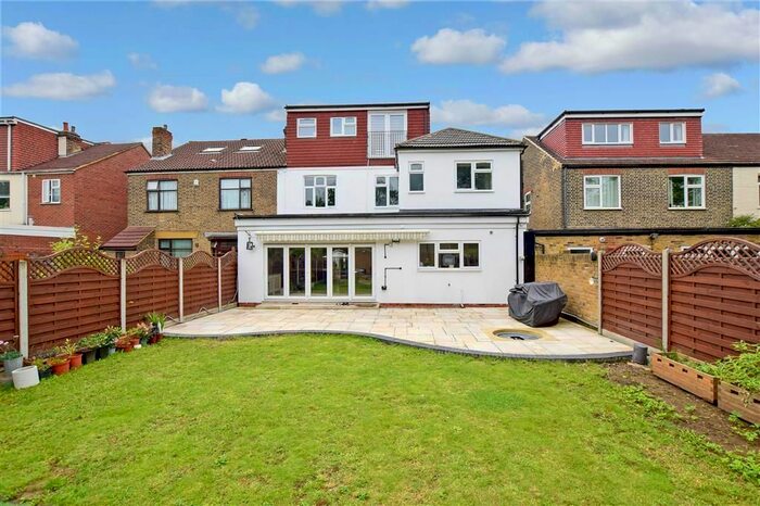 6 Bedroom Semi-Detached House To Rent In Fairholme Avenue, Romford, London, RM2