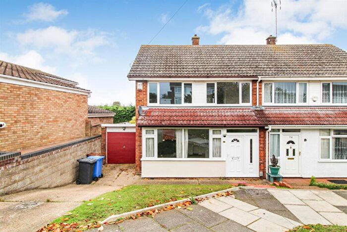 3 Bedroom Property For Sale In Radcliffe Drive, Ipswich, IP2