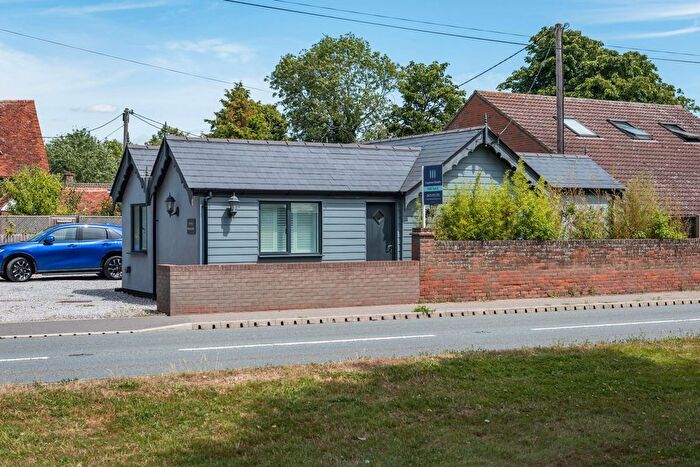 2 Bedroom Bungalow For Sale In Little Bungalow, Newton, CO10
