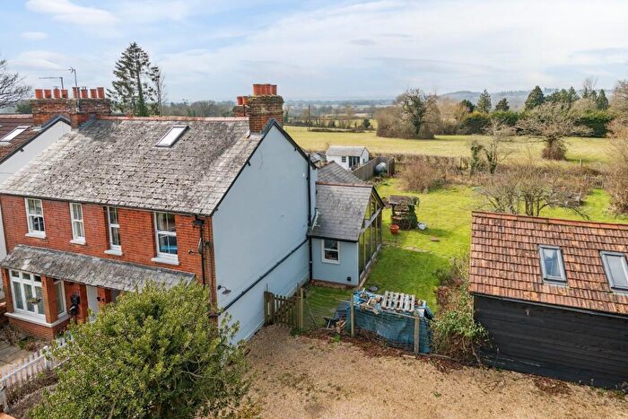 4 Bedroom Semi-Detached House For Sale In Cradle Lane, Hampshire, GU35