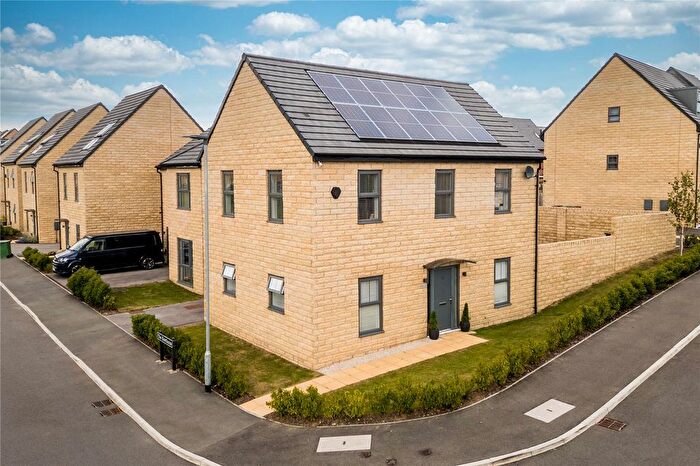 4 Bedroom Detached House For Sale In Broughton Road, Pontefract, West Yorkshire, WF8