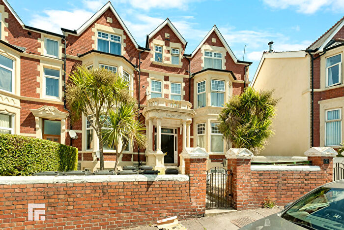 1 Bedroom Flat For Sale In Kingsland Crescent, Barry, CF63