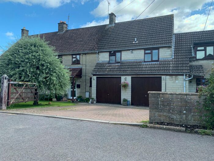 5 Bedroom Semi-Detached House For Sale In The Close, Gastard, Corsham, SN13