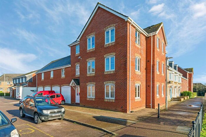 2 Bedroom Flat For Sale In Epsom Close, Stevenage, SG1