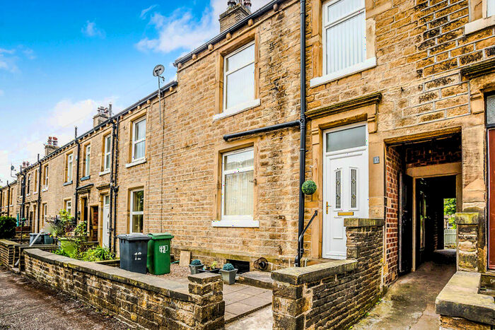 2 Bedroom Terraced House To Rent In King Street, Lindley, Huddersfield, HD3