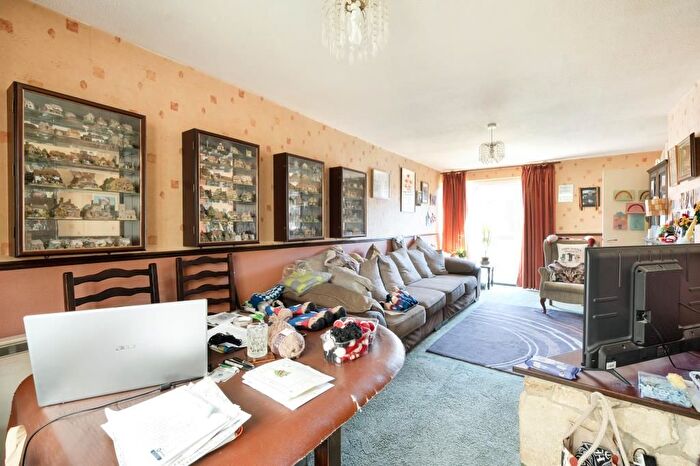 3 Bedroom End Terrace House For Sale In Chesham, Buckinghamshire, HP5