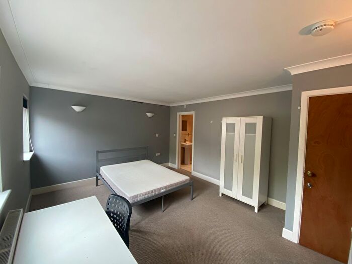 4 Bedroom Property To Rent In Lyon Street, Southampton, SO14