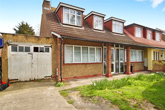3 Bedroom Bungalow For Sale In Wembley Hill Road, Wembley, Middlesex, HA9