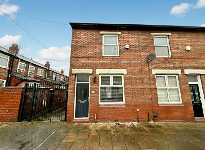 2 Bedroom End Of Terrace House To Rent In Colborne Avenue, Stockport, SK5