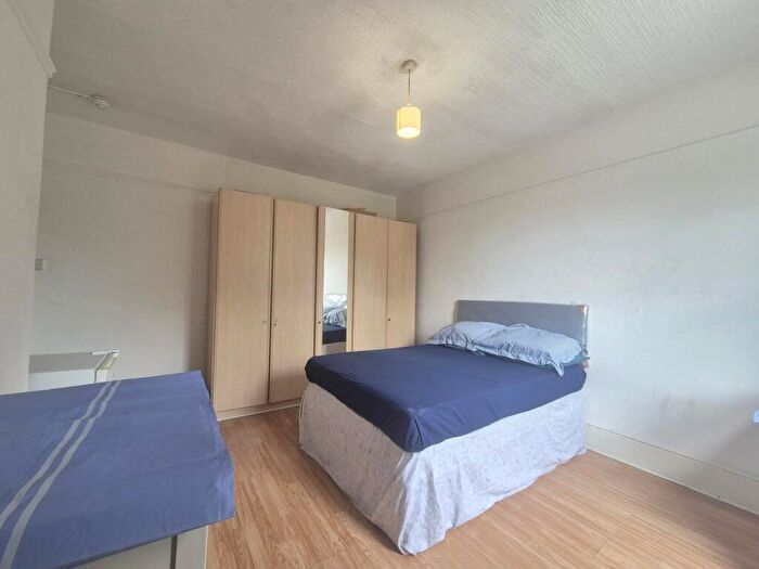1 Bedroom Property To Rent In Bensham Manor Road, Thornton Heath, CR7