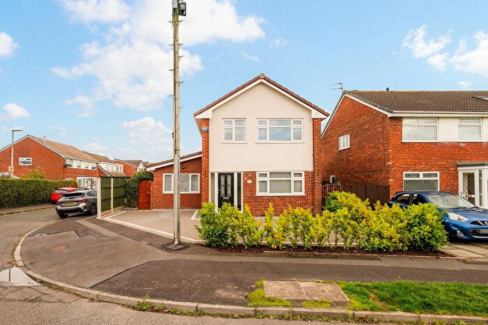 3 Bedroom Detached House For Sale In Hill View, Widnes, WA8